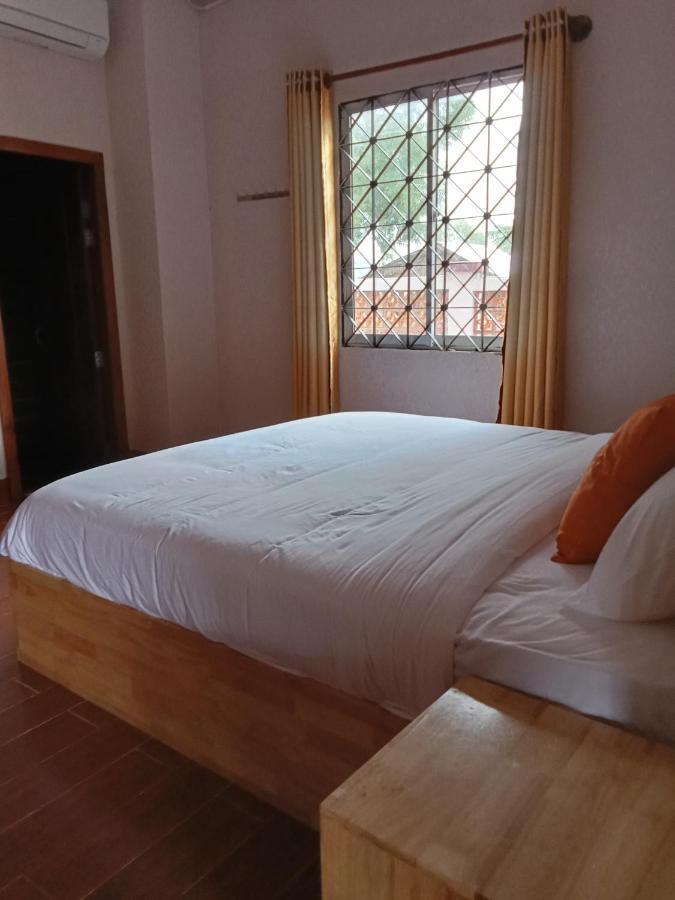 Domnak Teuk Chhou Hotel Кампот Екстериор снимка
